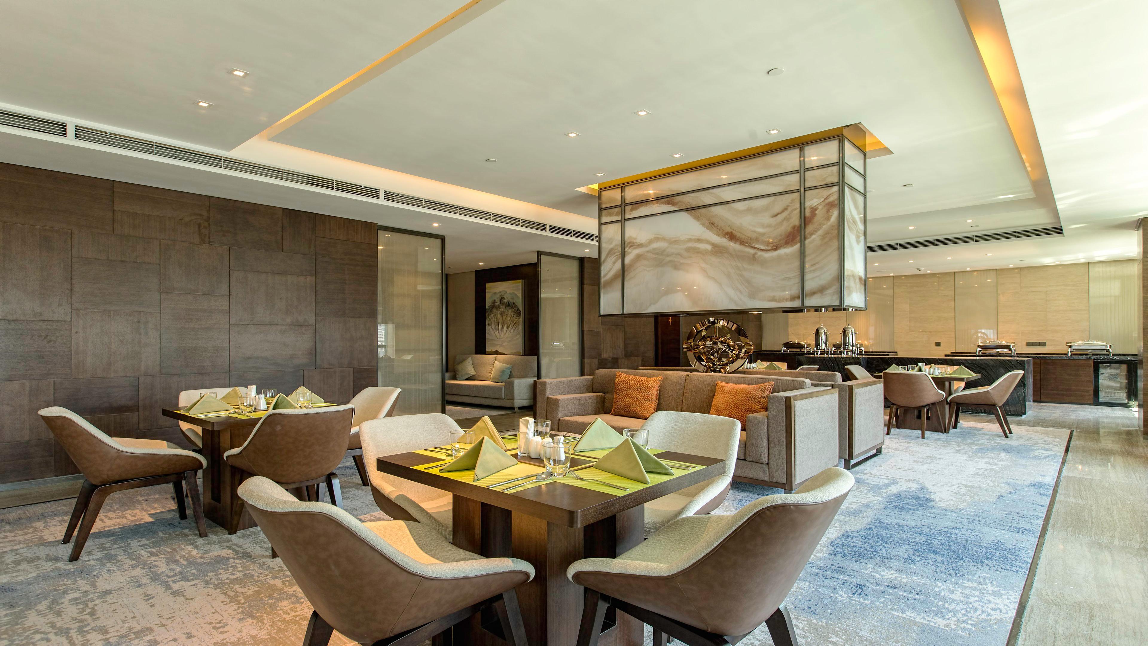 Holiday Inn Baoji Central, an IHG Hotel Bagian luar foto