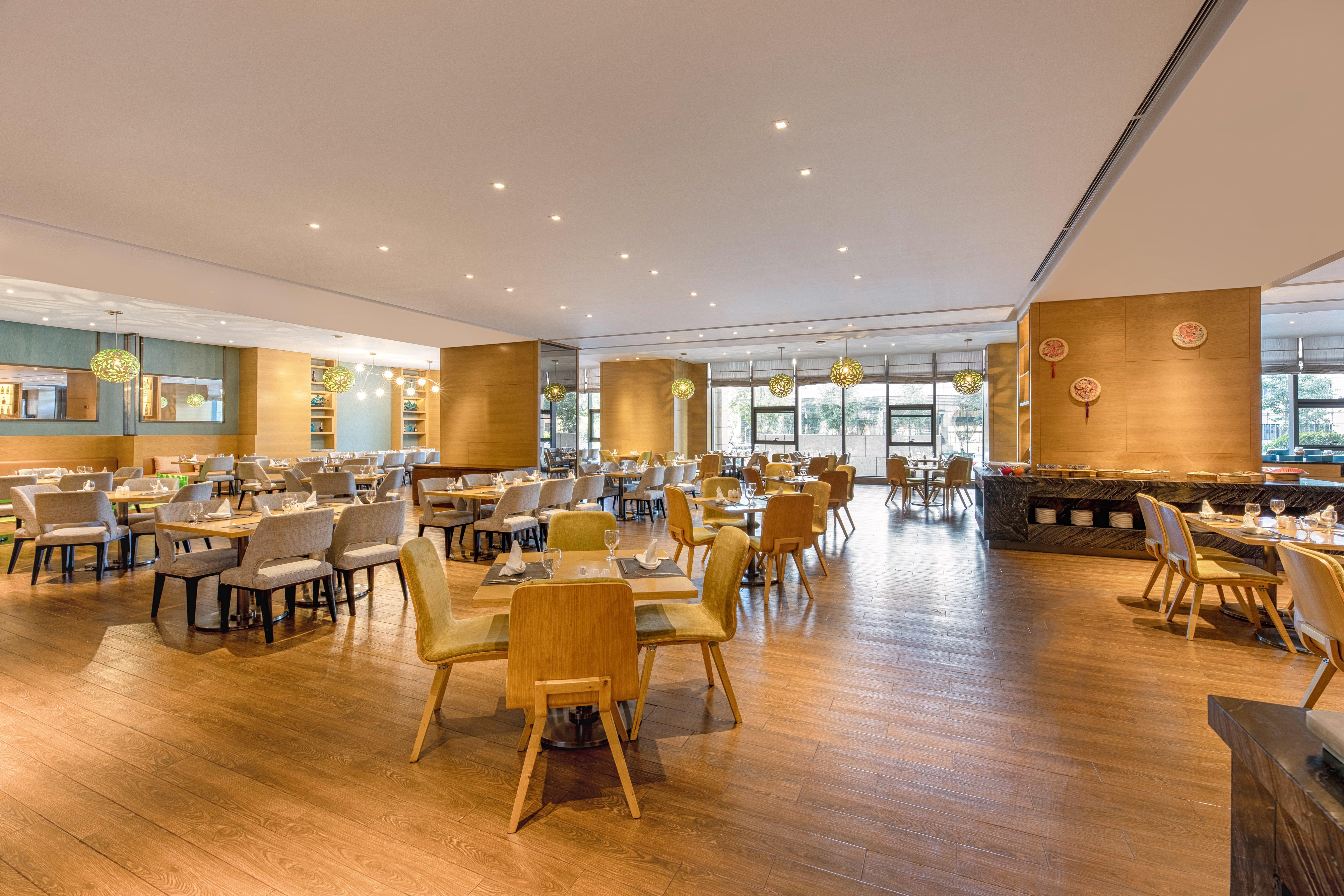 Holiday Inn Baoji Central, an IHG Hotel Bagian luar foto