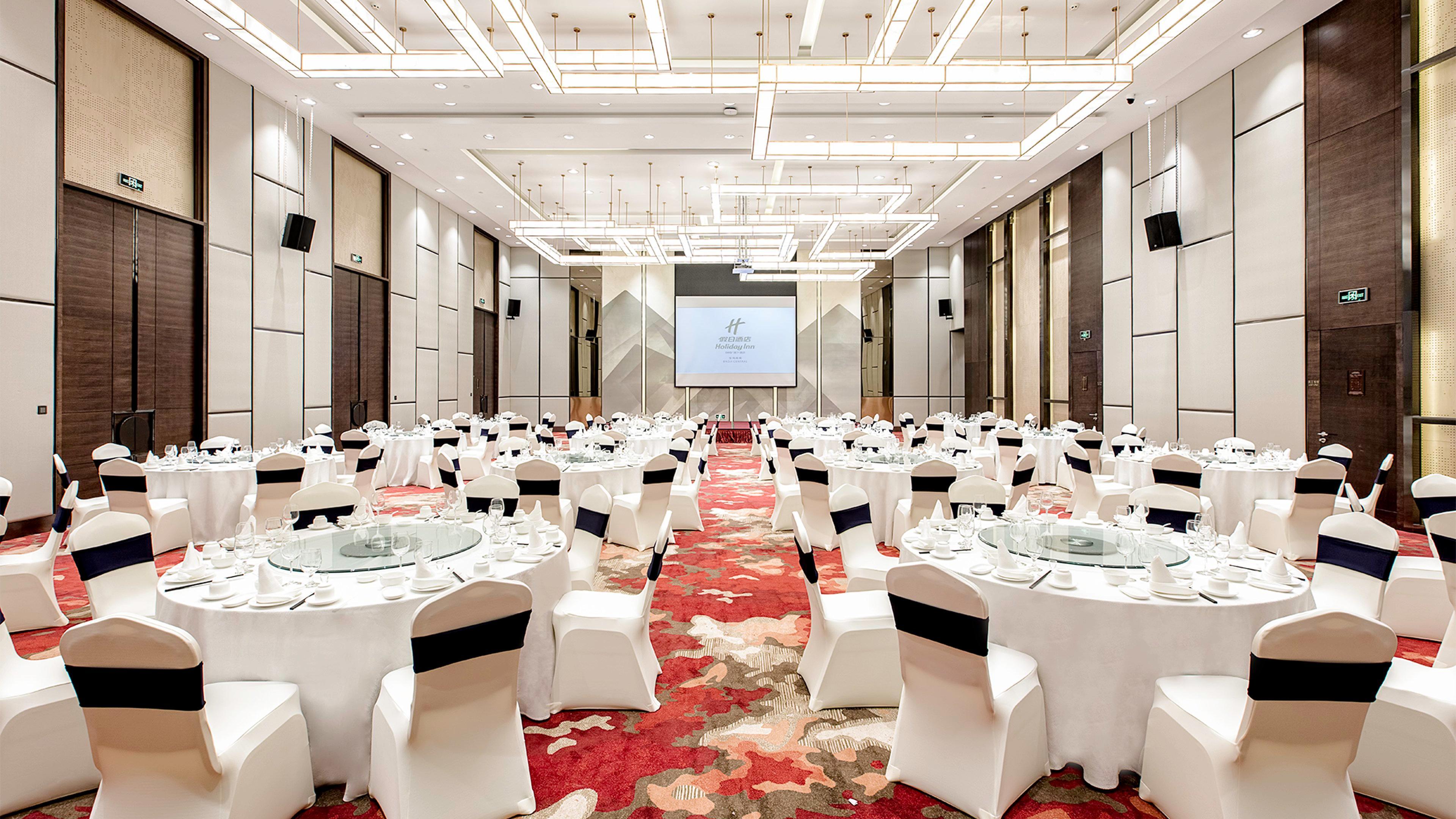 Holiday Inn Baoji Central, an IHG Hotel Bagian luar foto