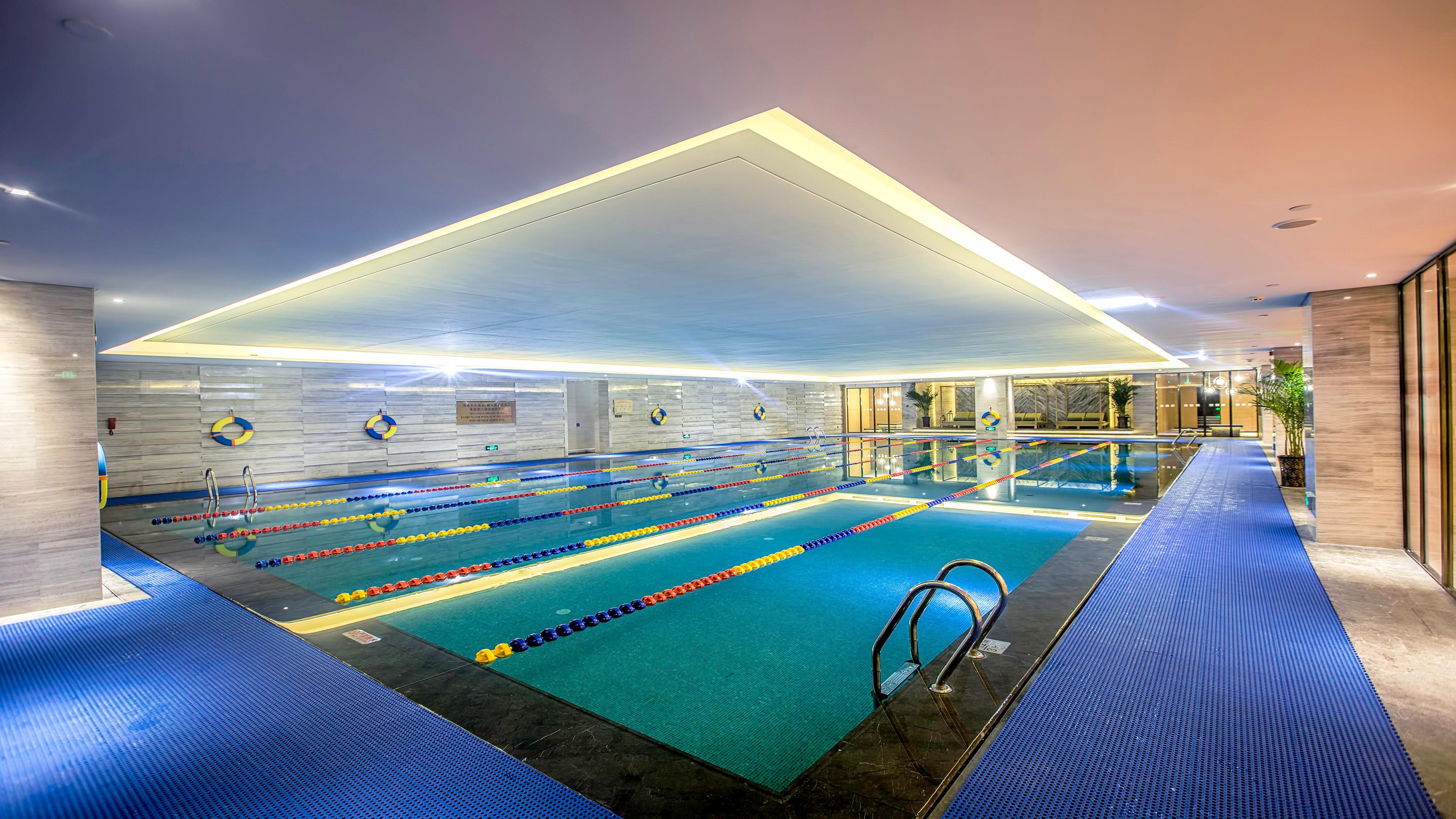 Holiday Inn Baoji Central, an IHG Hotel Bagian luar foto