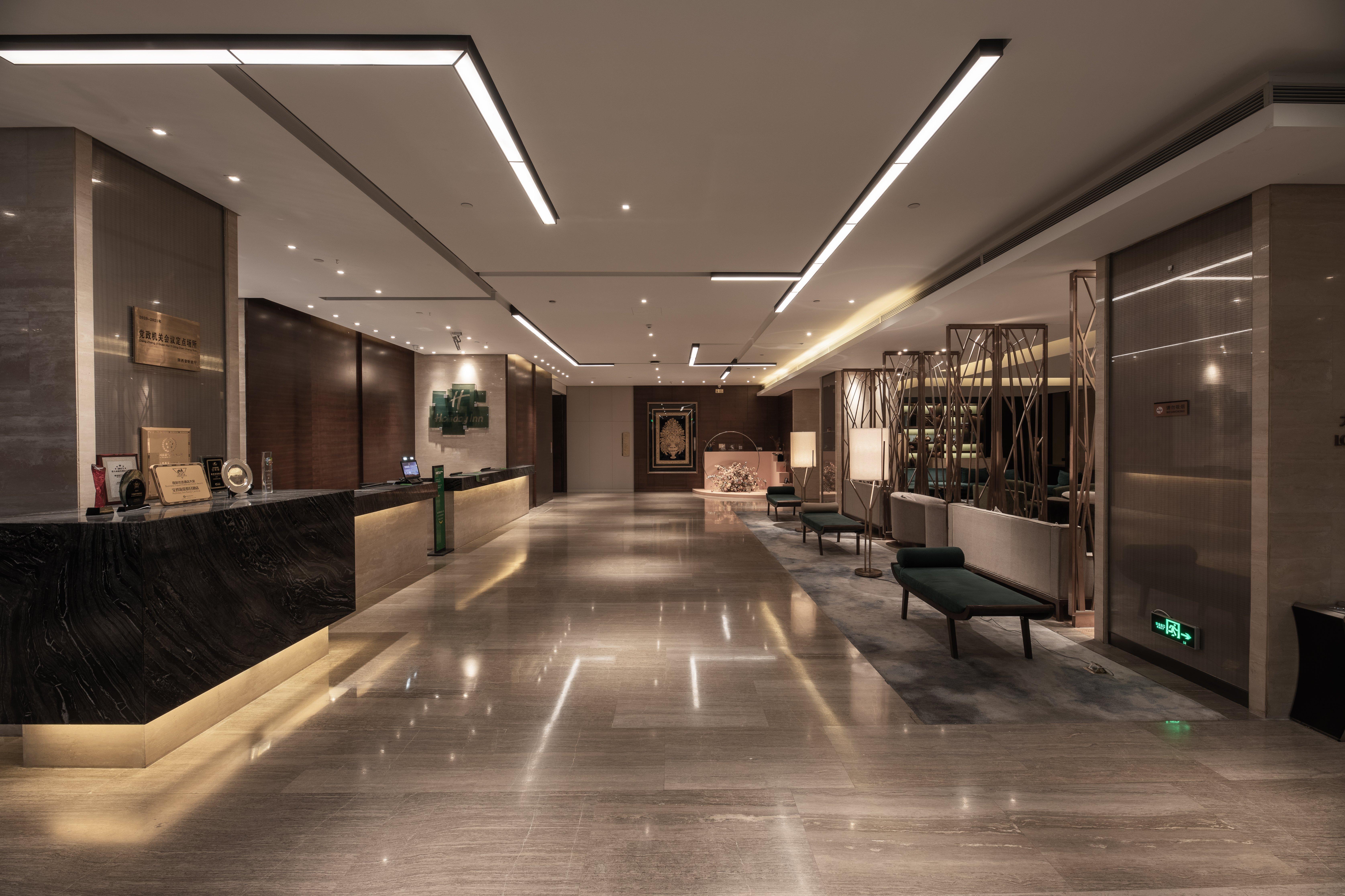 Holiday Inn Baoji Central, an IHG Hotel Bagian luar foto