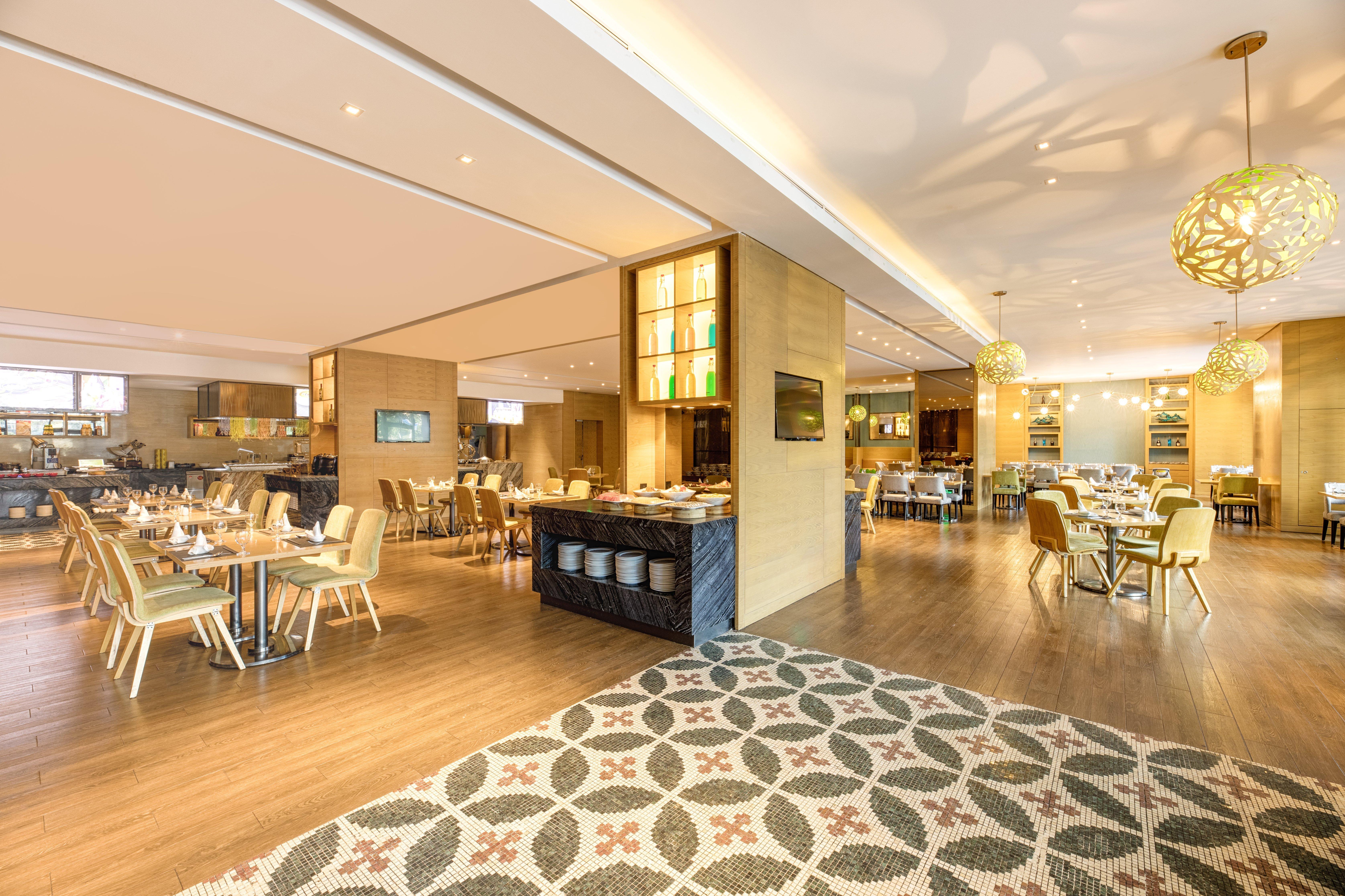 Holiday Inn Baoji Central, an IHG Hotel Bagian luar foto