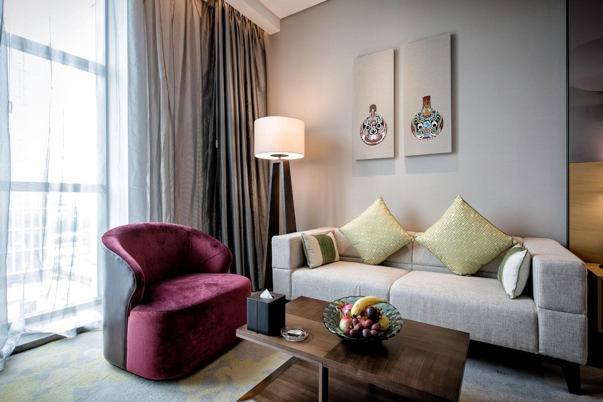 Holiday Inn Baoji Central, an IHG Hotel Bagian luar foto